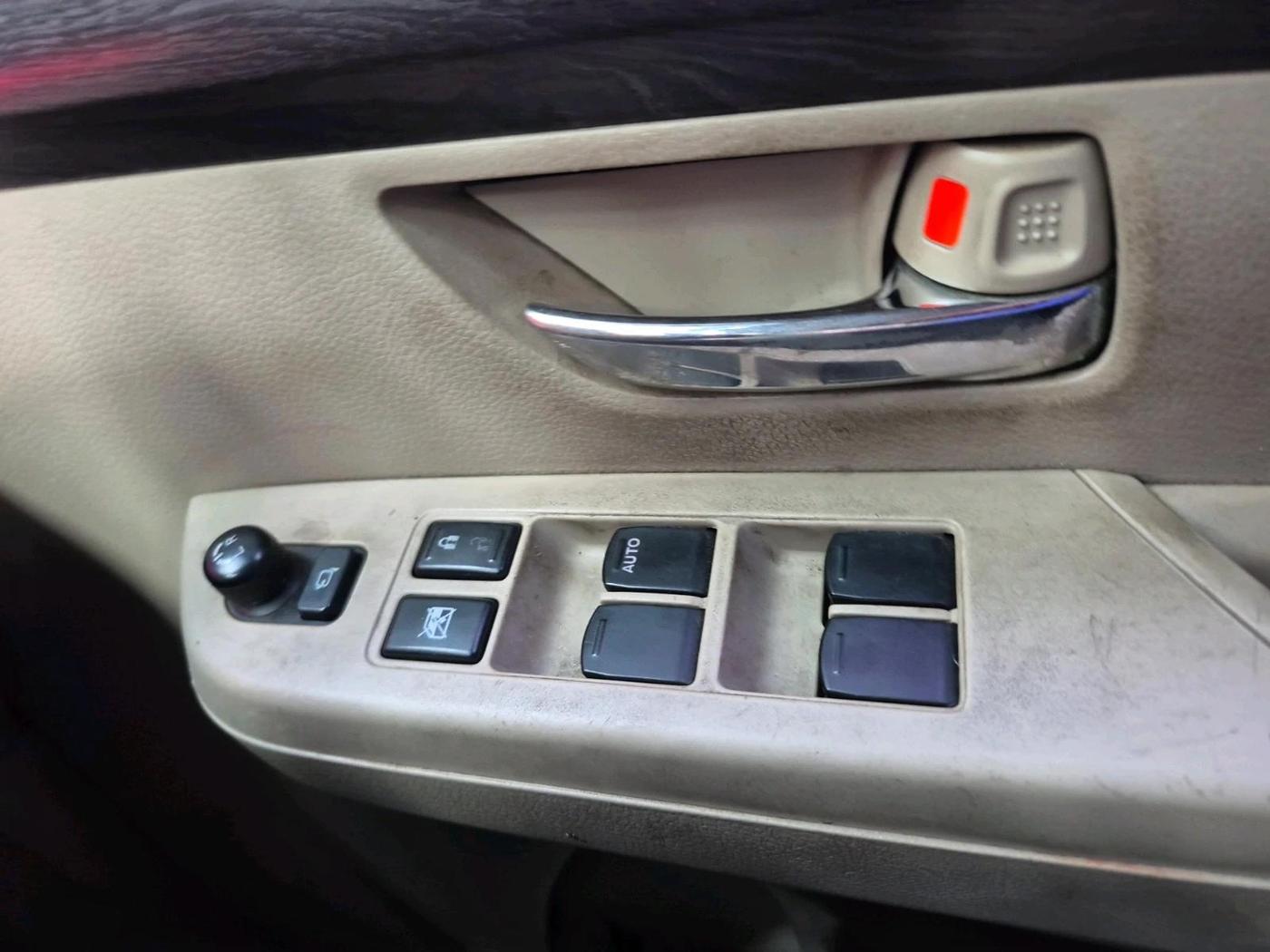 2022 Maruti Ertiga ZXI+ SHVS, Petrol, Manual, 66,159 km, interior