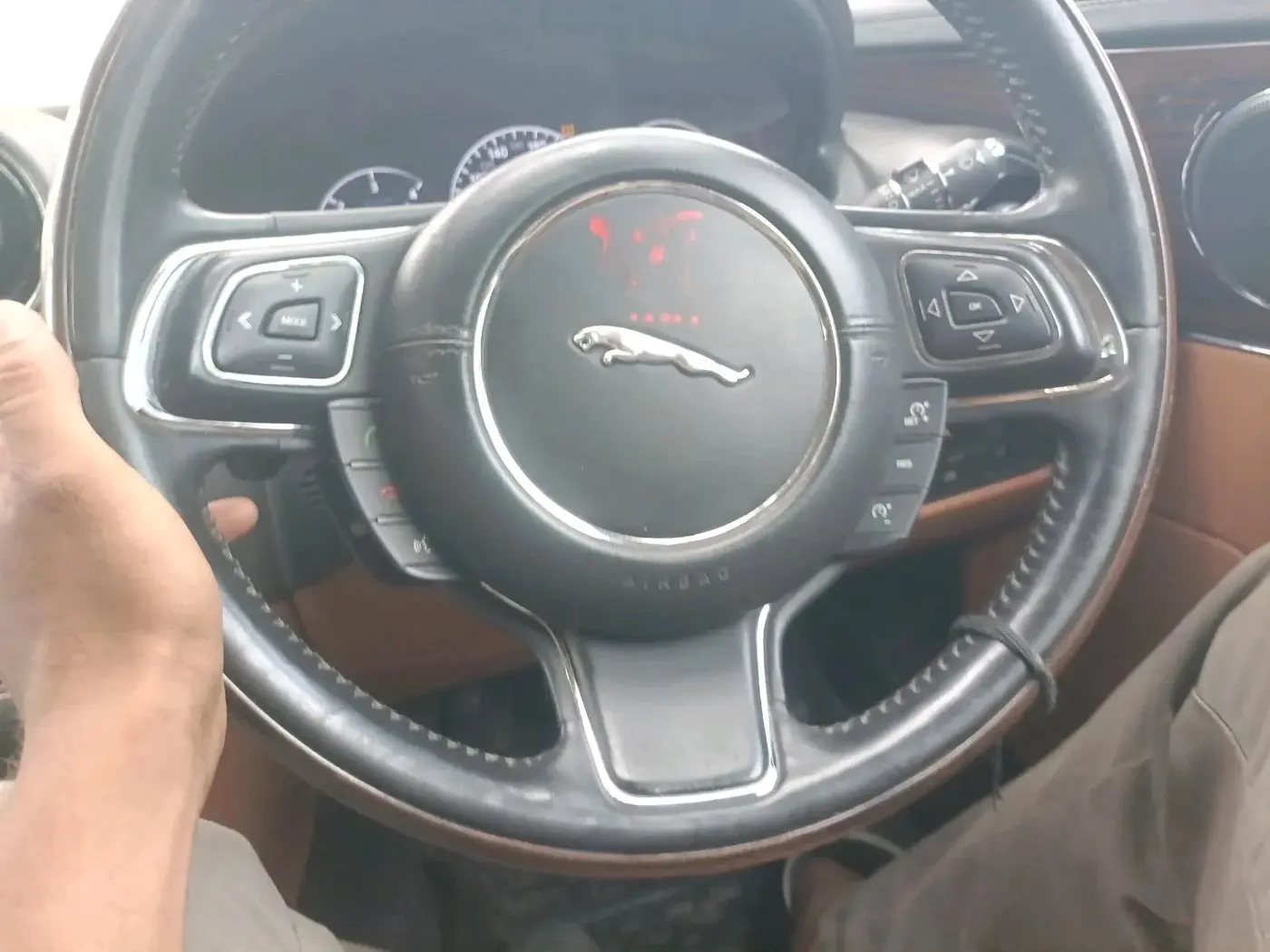 2018 Jaguar XJ L 3.0 V 6 PORTFOLIO, Diesel, Automatic, 38,154 km, interior