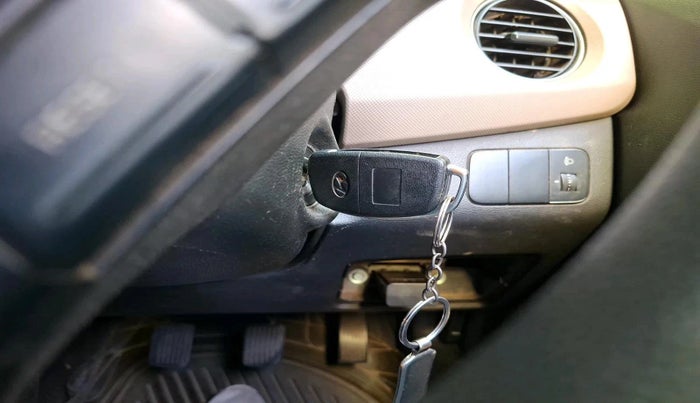 2014 Hyundai Xcent S 1.1 CRDI, Diesel, Manual, 1,56,546 km, interior