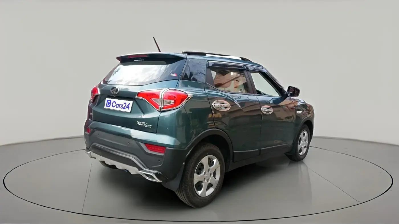 2019 Mahindra XUV300 W6 1.2 PETROL, Petrol, Manual, 15,526 km, exterior