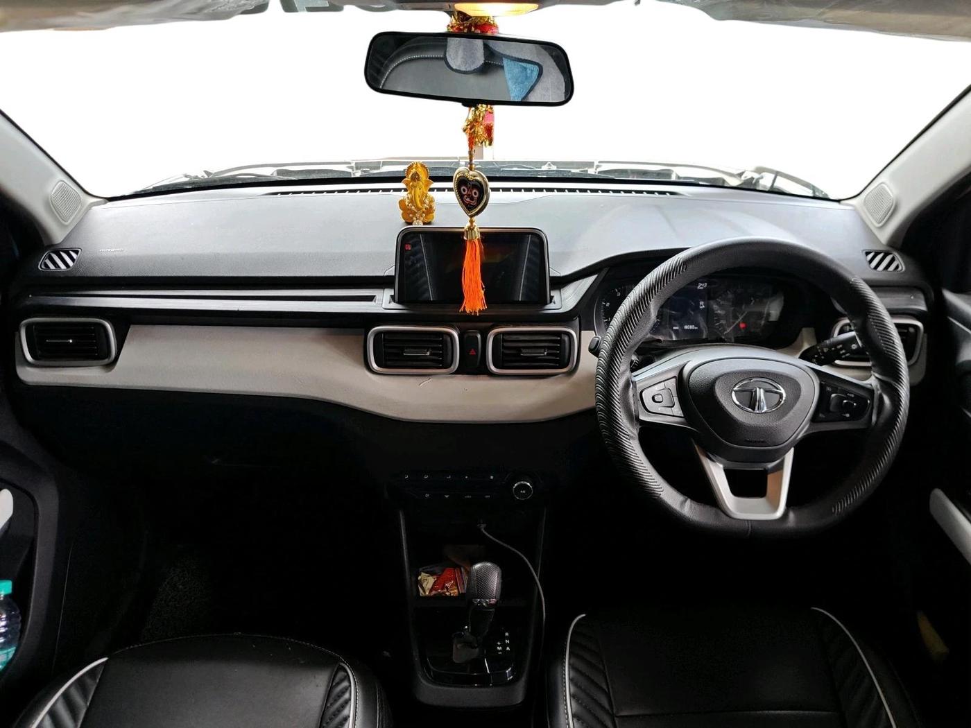 2021 Tata PUNCH ACCOMPLISHED AMT, Petrol, Automatic, 18,080 km, interior