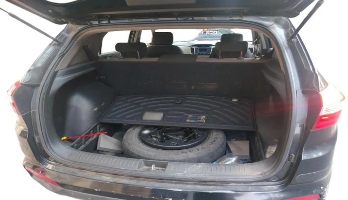 2016 Hyundai Creta SX 1.6 DIESEL, Diesel, Manual, 1,12,133 km, exterior