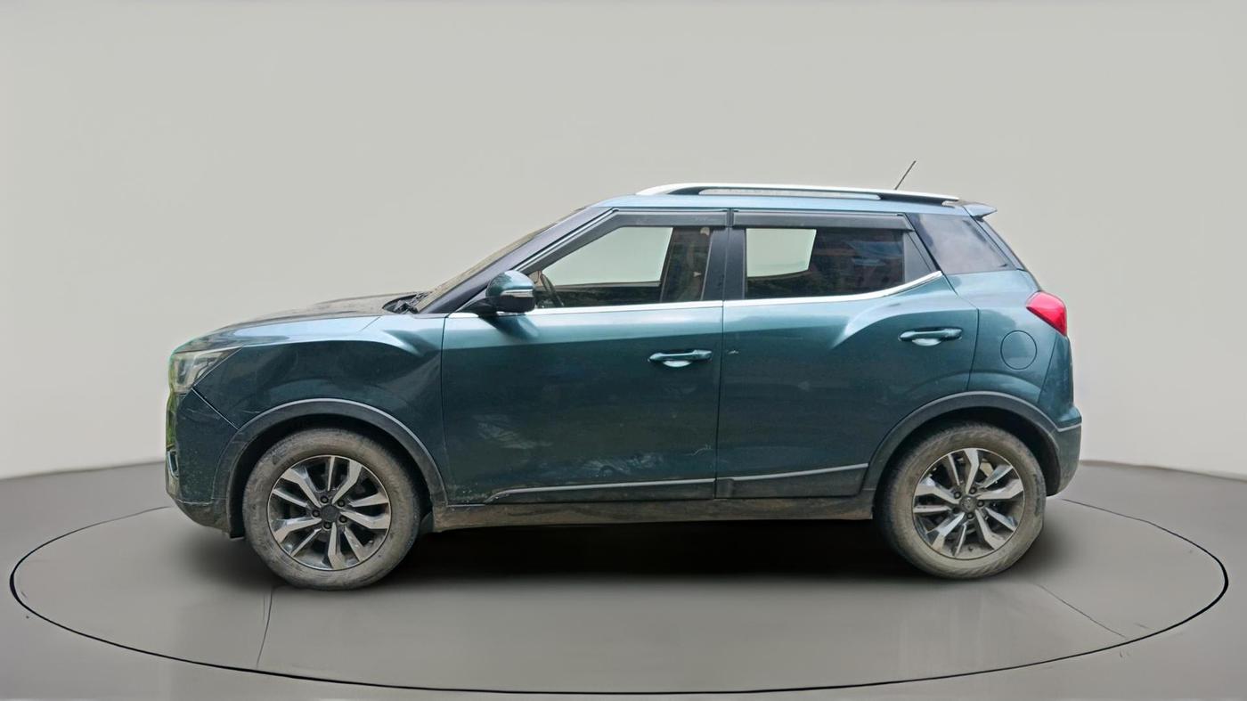 2019 Mahindra XUV300 W8 (O) 1.5 DIESEL, Diesel, Manual, 1,51,885 km, exterior