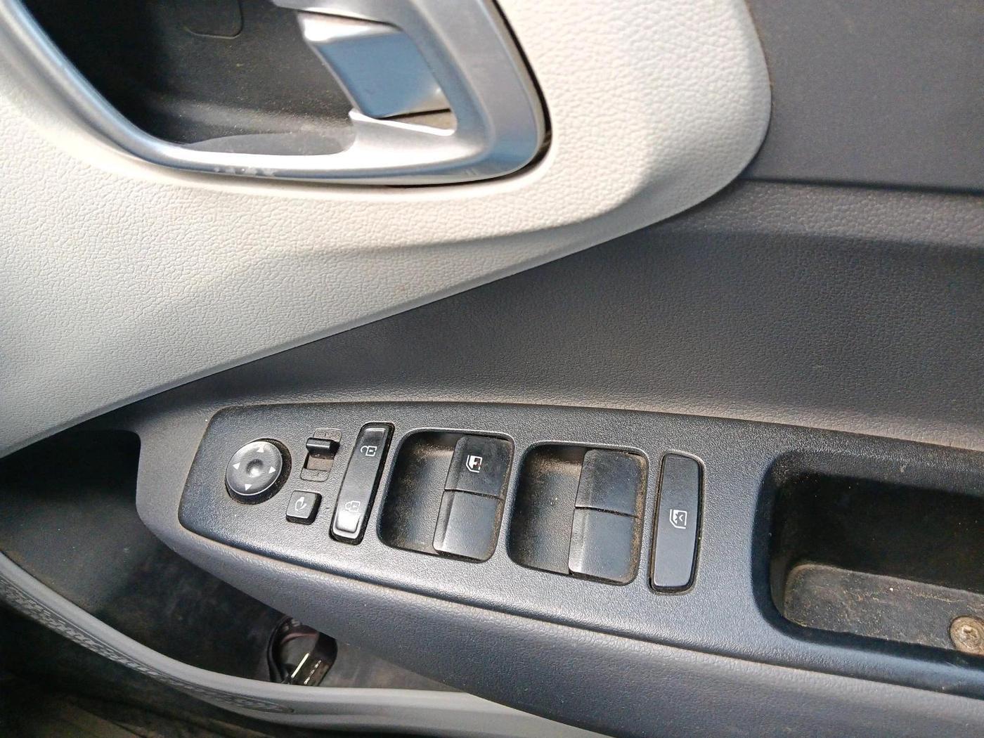 2020 Hyundai GRAND I10 NIOS SPORTZ 1.2 KAPPA VTVT, Petrol, Manual, 37,345 km, interior