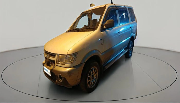 2013 Chevrolet Tavera NEO 3 LT 8 STR BS IV, Diesel, Manual, 1,25,179 km, exterior