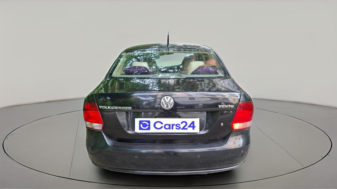 2013 Volkswagen Vento COMFORTLINE 1.6, Petrol, Manual, 65,306 km, exterior