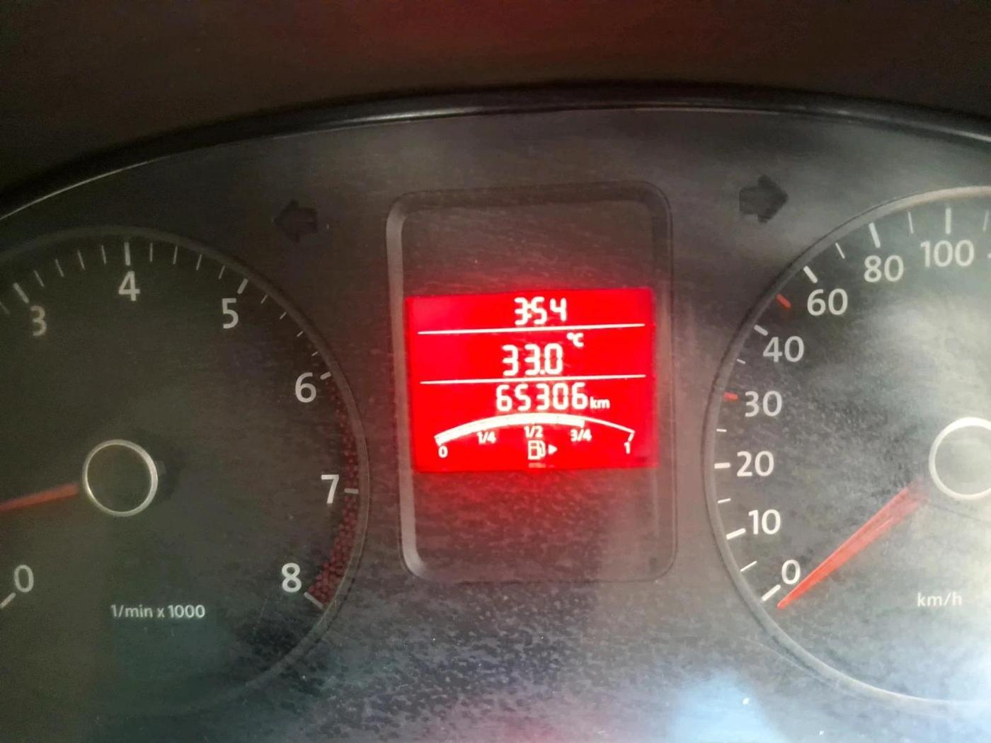 2013 Volkswagen Vento COMFORTLINE 1.6, Petrol, Manual, 65,306 km, interior