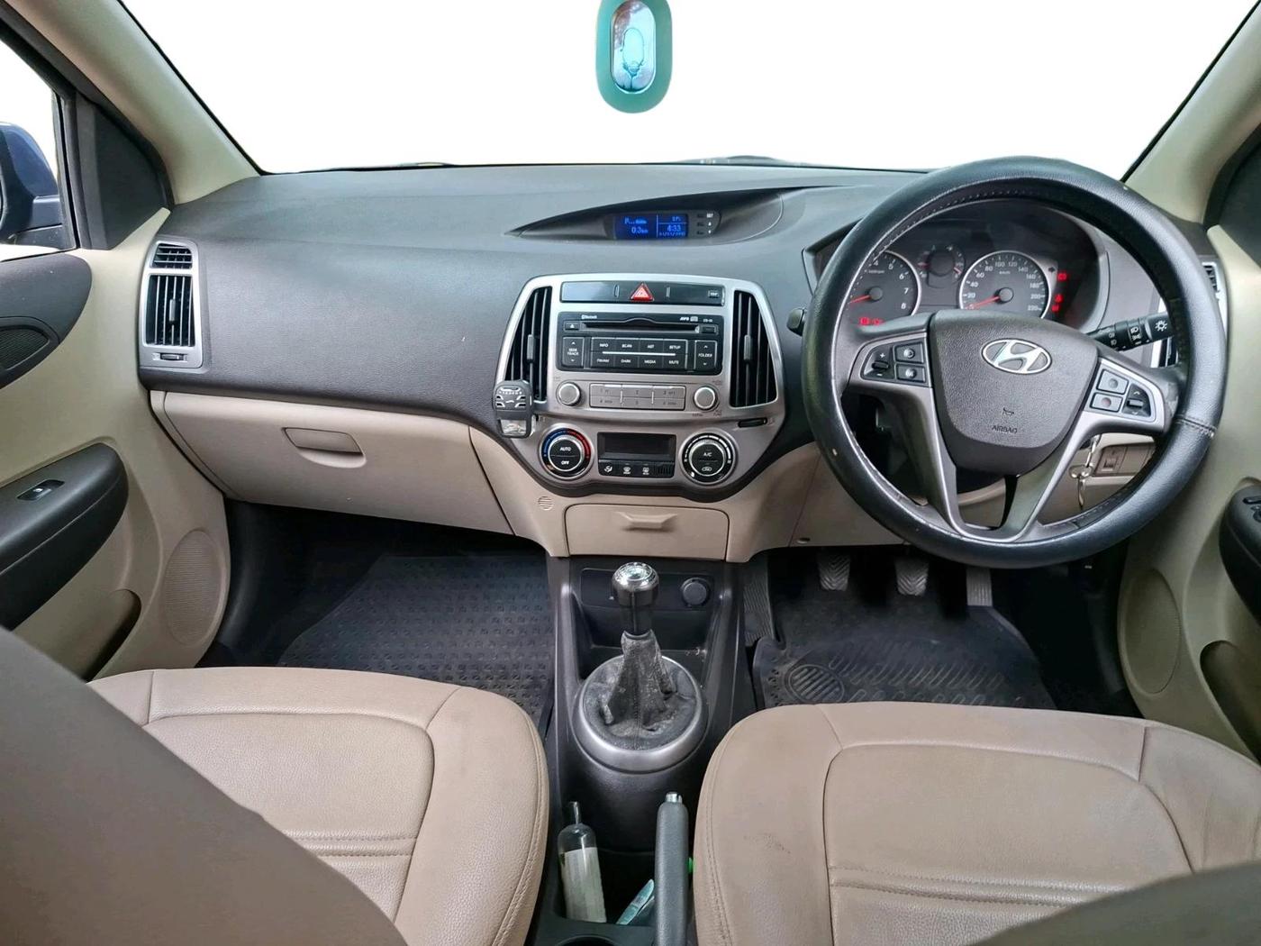 2014 Hyundai i20 SPORTZ 1.2, Petrol, Manual, 20,634 km, interior