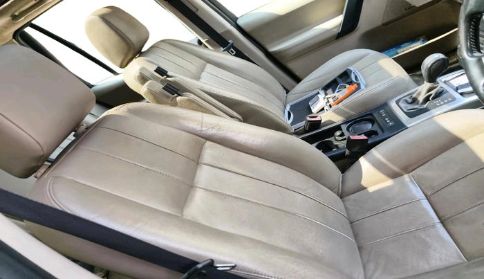 2014 Landrover Freelander 2.0 SE, Diesel, Automatic, 1,15,594 km, interior