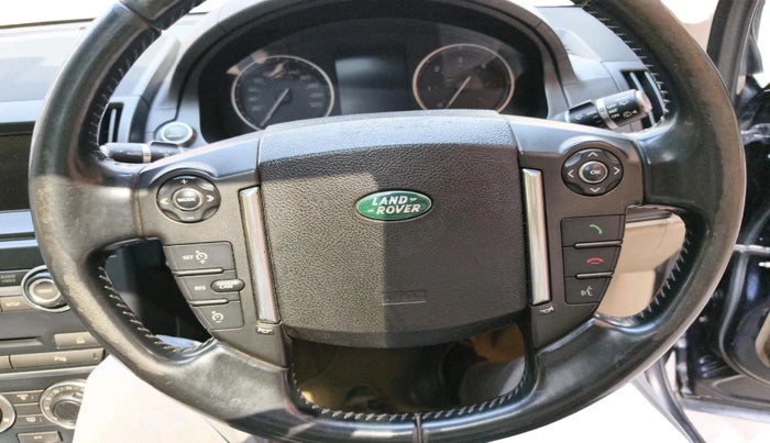 2014 Landrover Freelander 2.0 SE, Diesel, Automatic, 1,15,594 km, interior