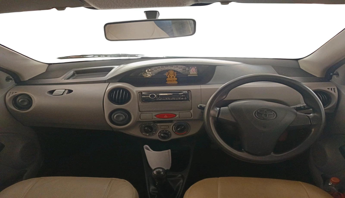 2011 Toyota Etios G, Petrol, Manual, 90,105 km, interior