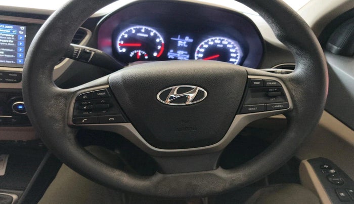 2017 Hyundai Verna 1.6 VTVT SX, Petrol, Manual, 33,314 km, interior