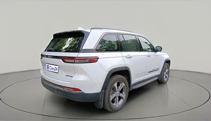 2024 Jeep GRAND CHEROKEE LIMITED (O) 4X4 AT, Petrol, Automatic, 20,463 km, exterior