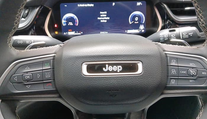 2024 Jeep GRAND CHEROKEE LIMITED (O) 4X4 AT, Petrol, Automatic, 20,463 km, interior
