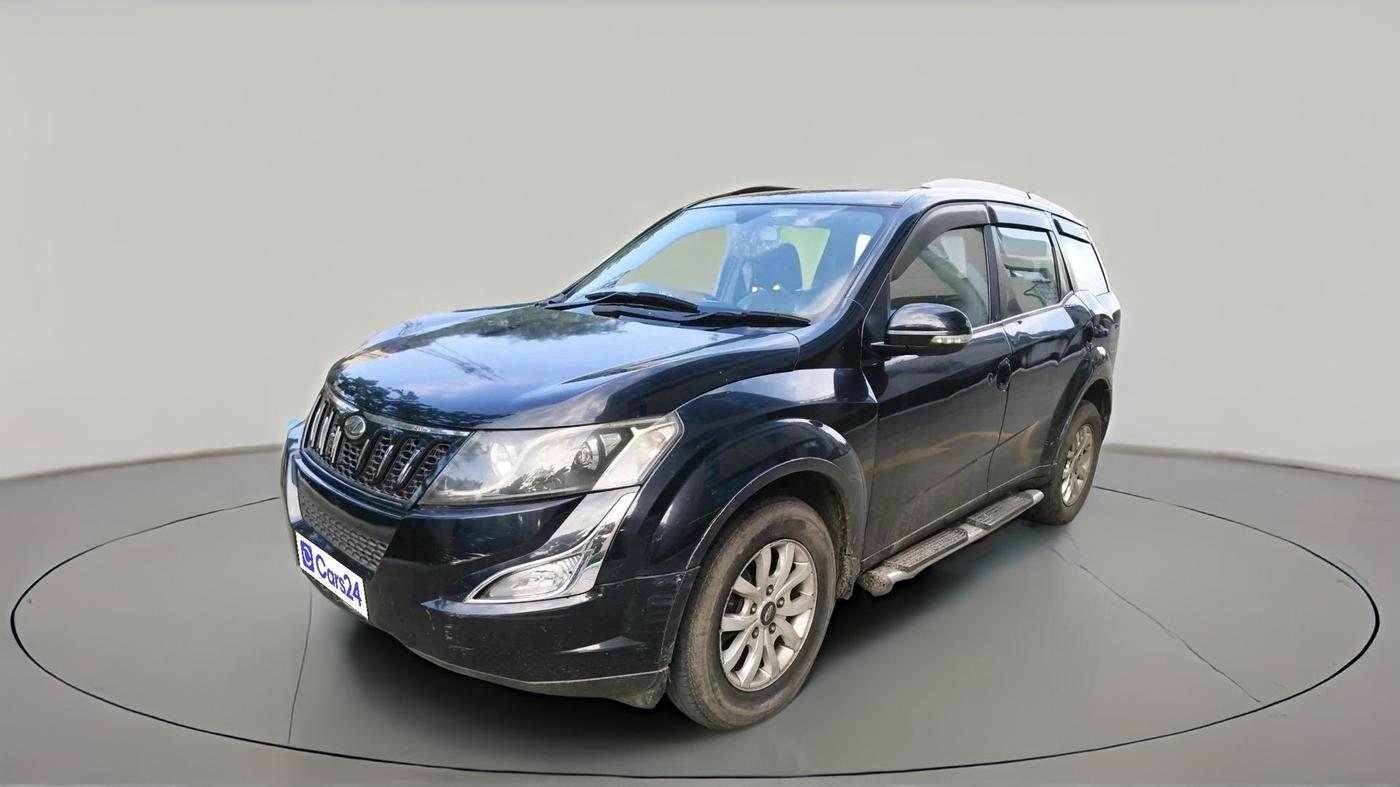 2015 Mahindra XUV500 W10, Diesel, Manual, 1,20,915 km, exterior