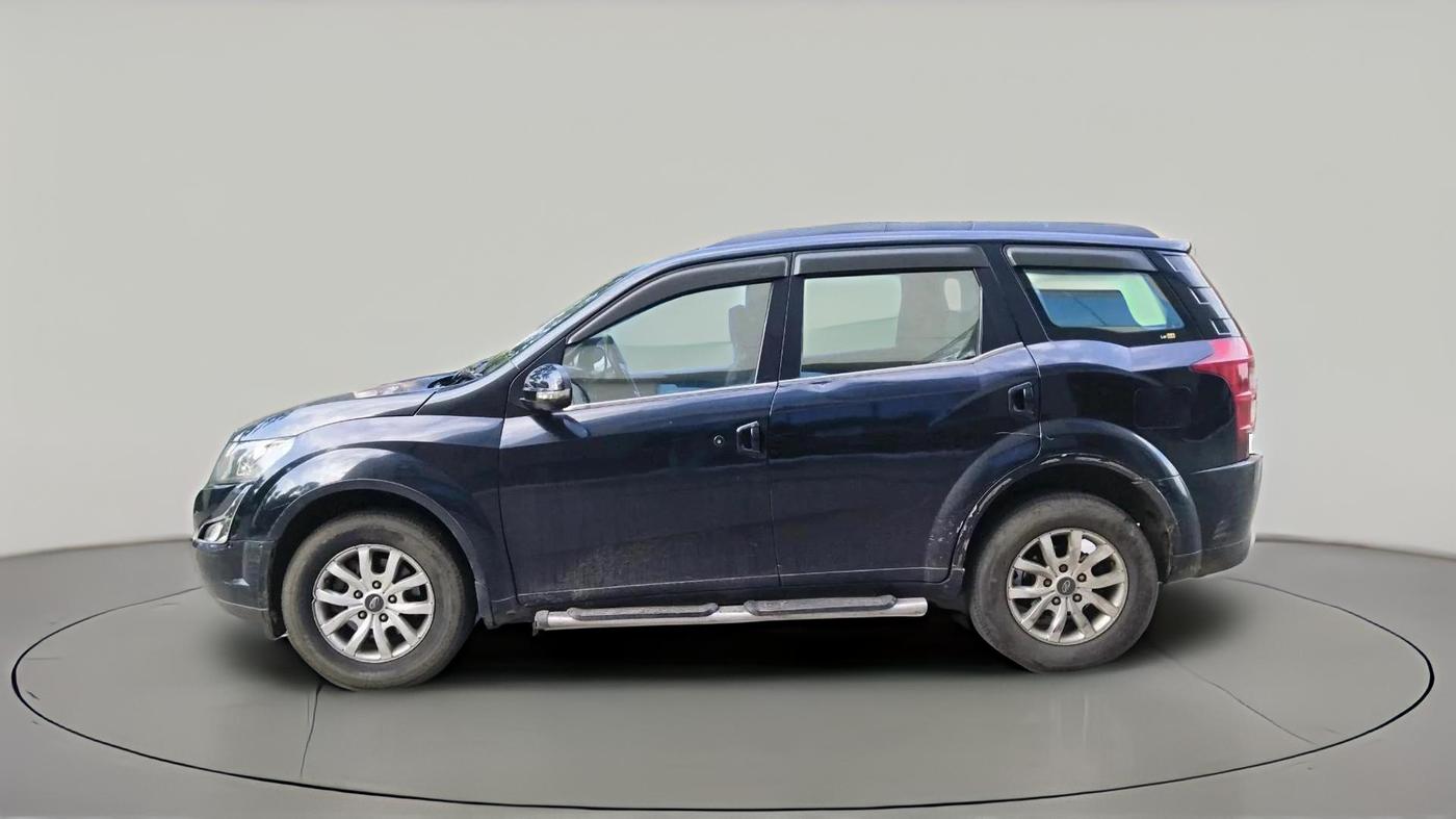 2015 Mahindra XUV500 W10, Diesel, Manual, 1,20,915 km, exterior