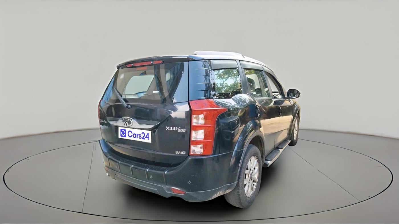 2015 Mahindra XUV500 W10, Diesel, Manual, 1,20,915 km, exterior