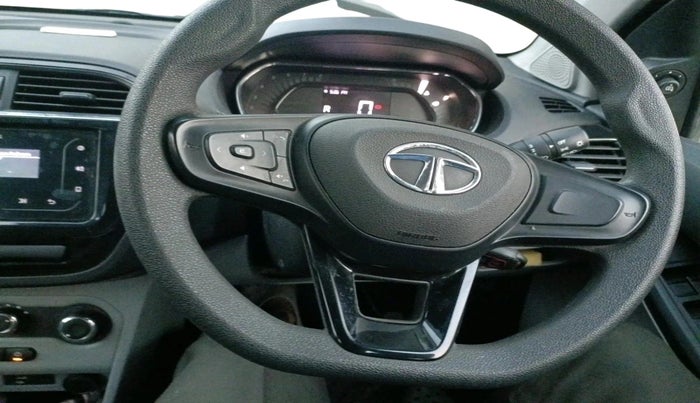 2022 Tata Tiago XT PETROL, Petrol, Manual, 8,129 km, interior