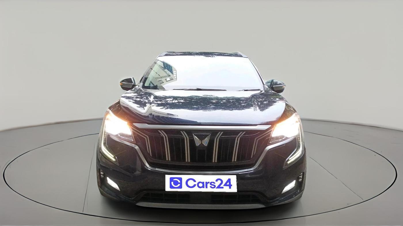 2023 Mahindra XUV700 AX 5 D MT 7 STR, Diesel, Manual, 22,883 km, exterior