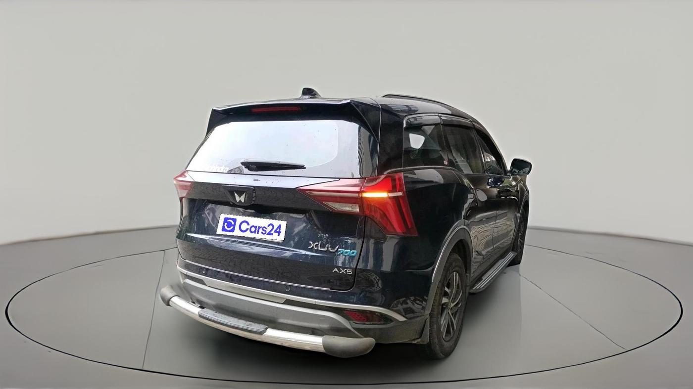 2023 Mahindra XUV700 AX 5 D MT 7 STR, Diesel, Manual, 22,883 km, exterior