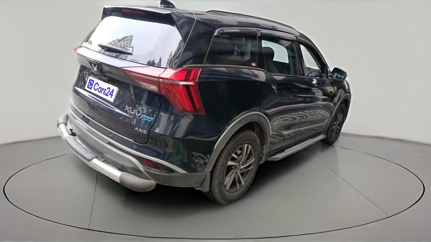 2023 Mahindra XUV700 AX 5 D MT 7 STR, Diesel, Manual, 22,883 km, exterior