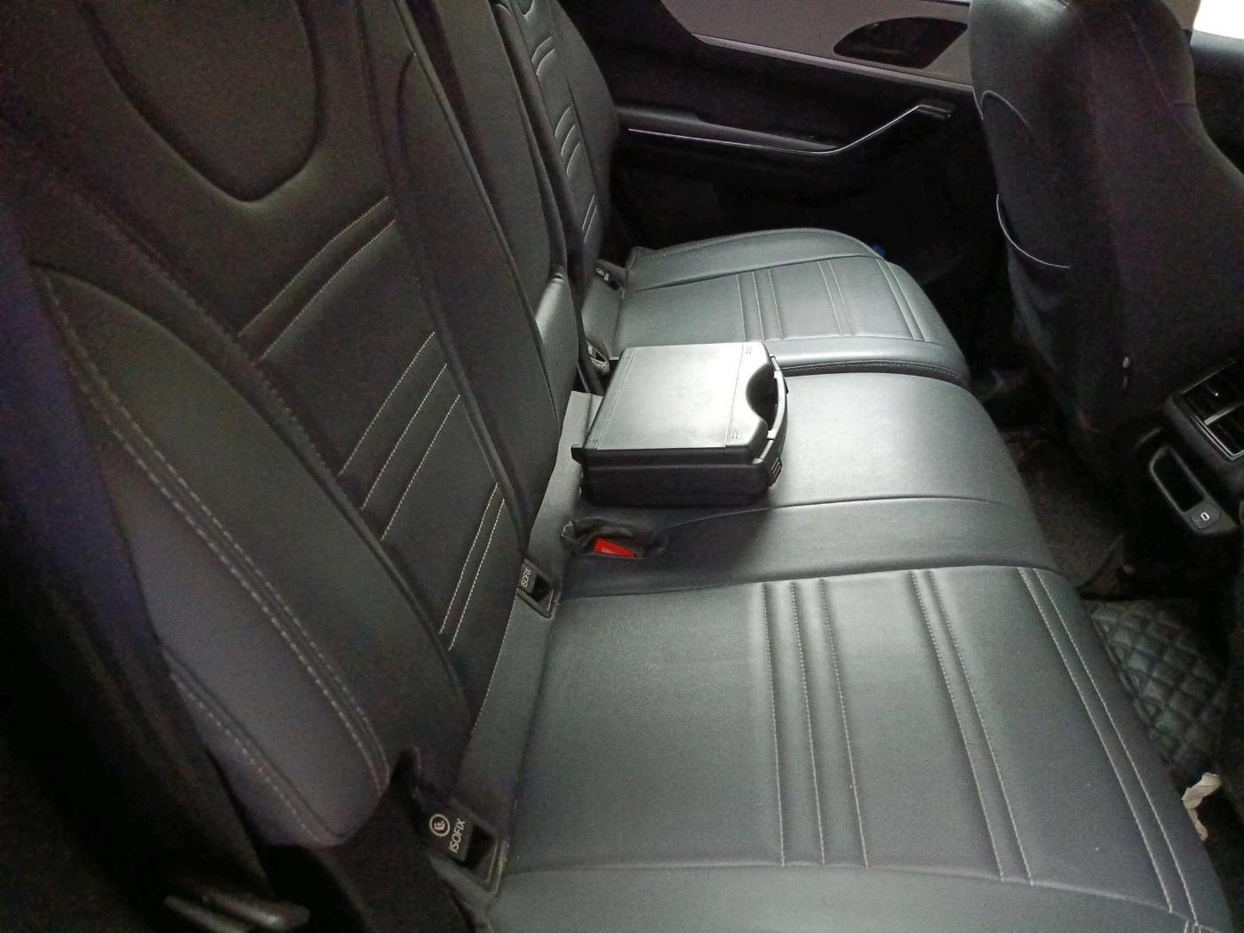2023 Mahindra XUV700 AX 5 D MT 7 STR, Diesel, Manual, 22,883 km, interior