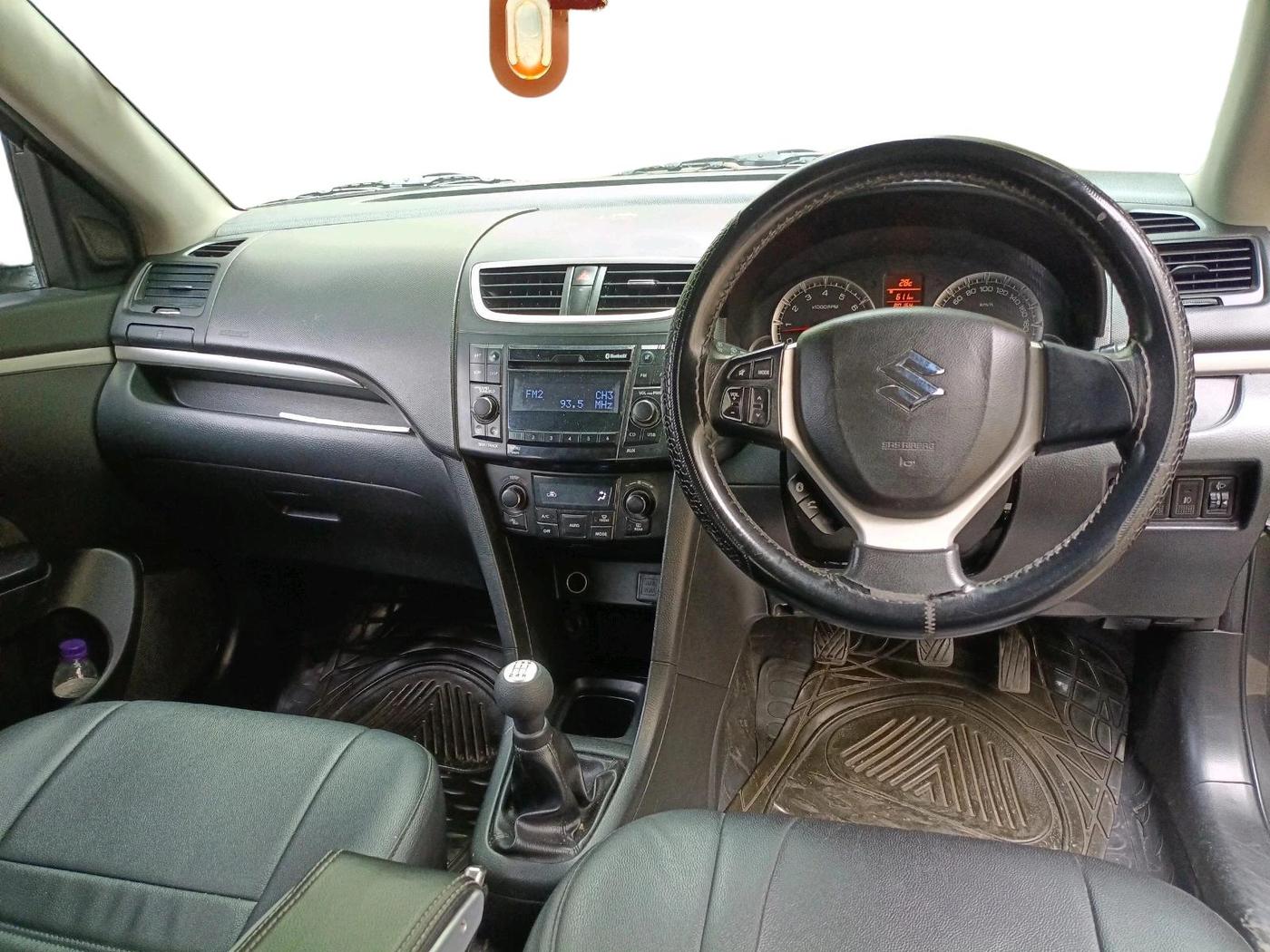 2017 Maruti Swift ZXI, Petrol, Manual, 80,164 km, interior