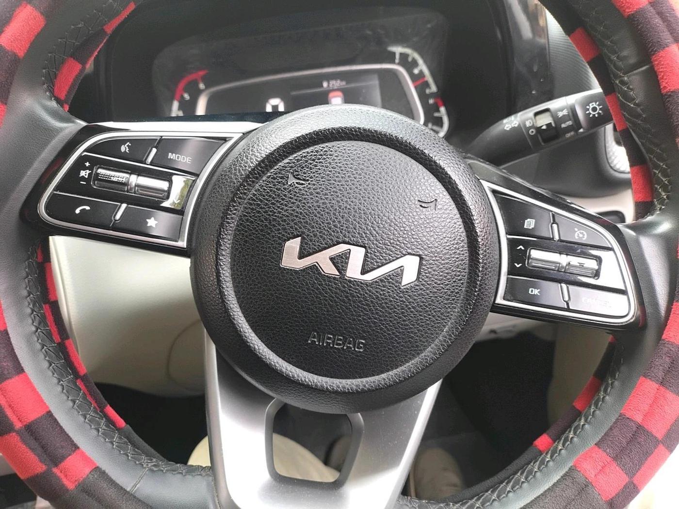 2022 KIA SONET HTX 1.5, Diesel, Manual, 64,296 km, interior