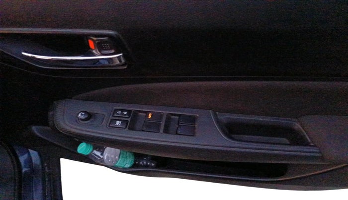 2022 Maruti Swift VXI, Petrol, Manual, 16,316 km, interior