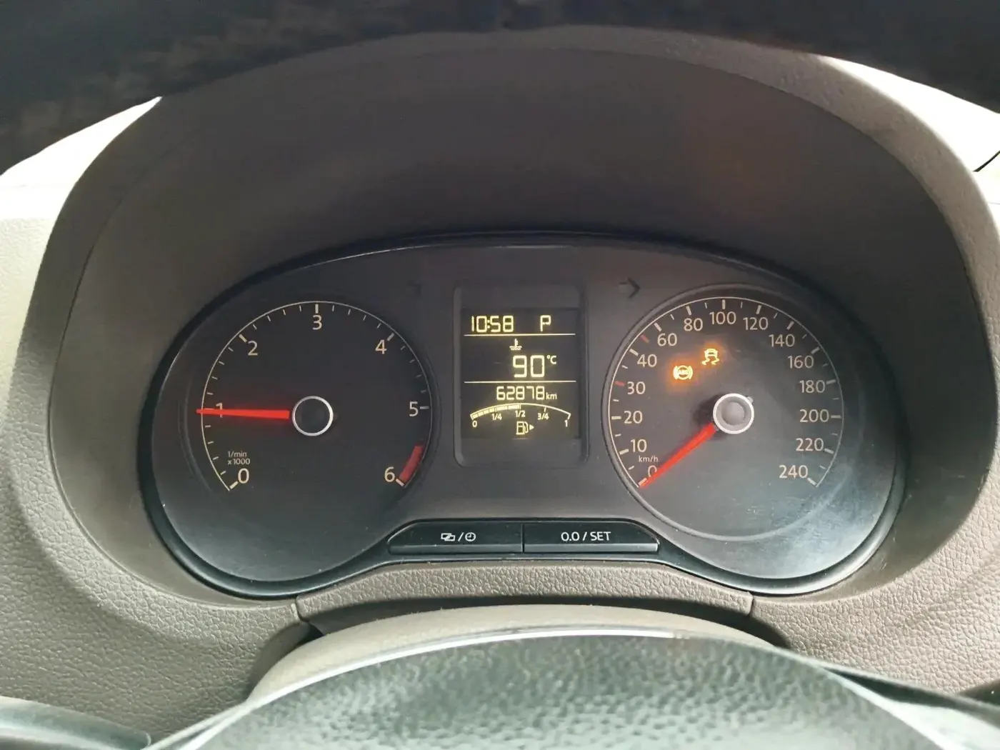 2015 Volkswagen Vento HIGHLINE 1.5 AT, Diesel, Automatic, 62,878 km, interior