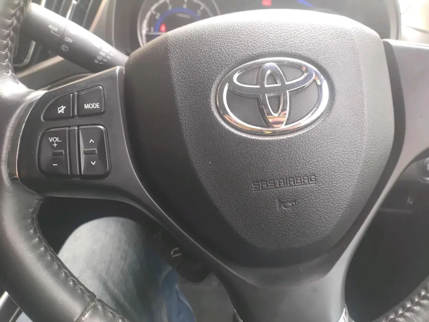 2020 Toyota Glanza V, Petrol, Manual, 13,881 km, interior