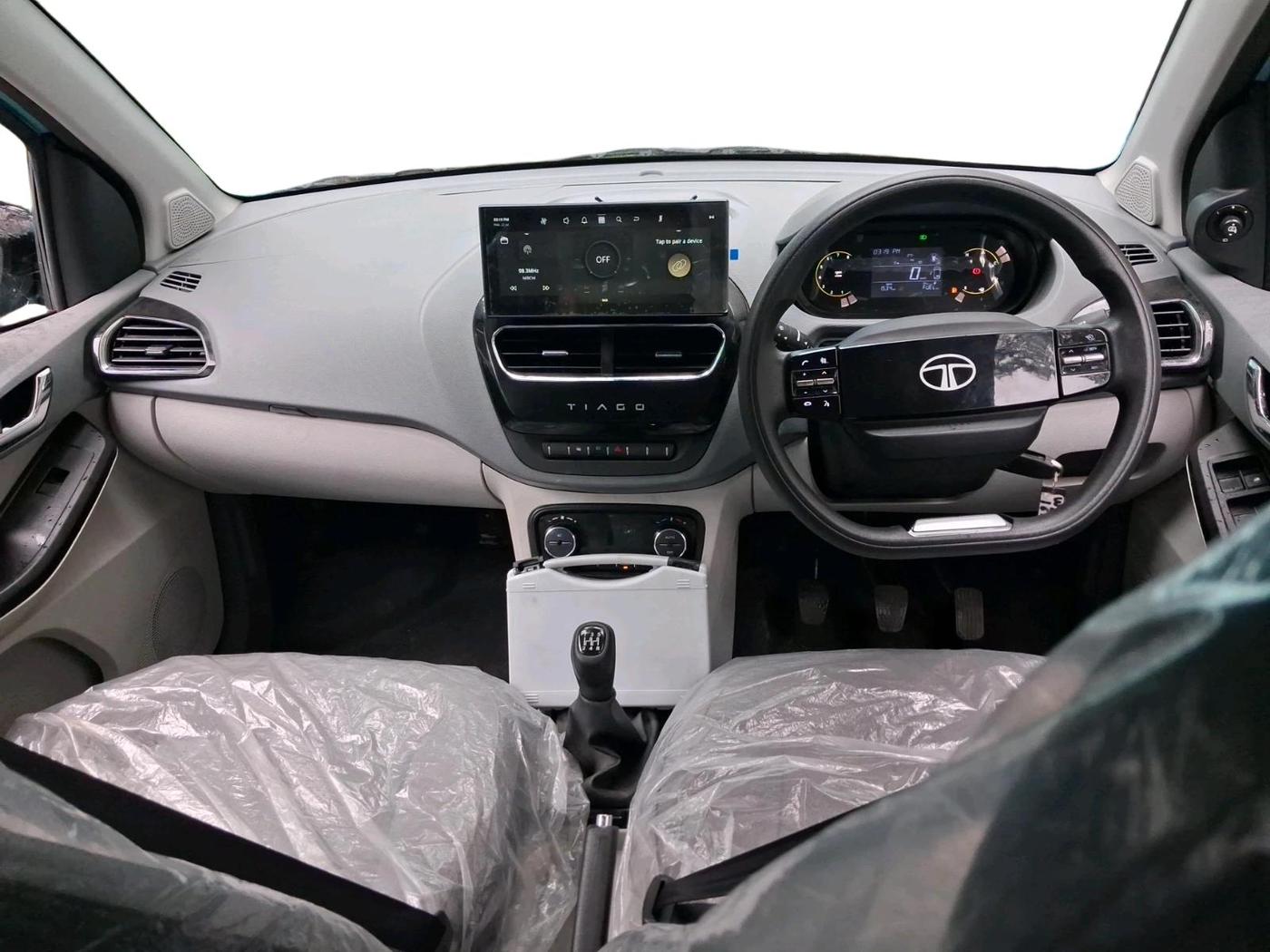 2025 Tata Tiago XZ PLUS PETROL, Petrol, Manual, 1,536 km, interior