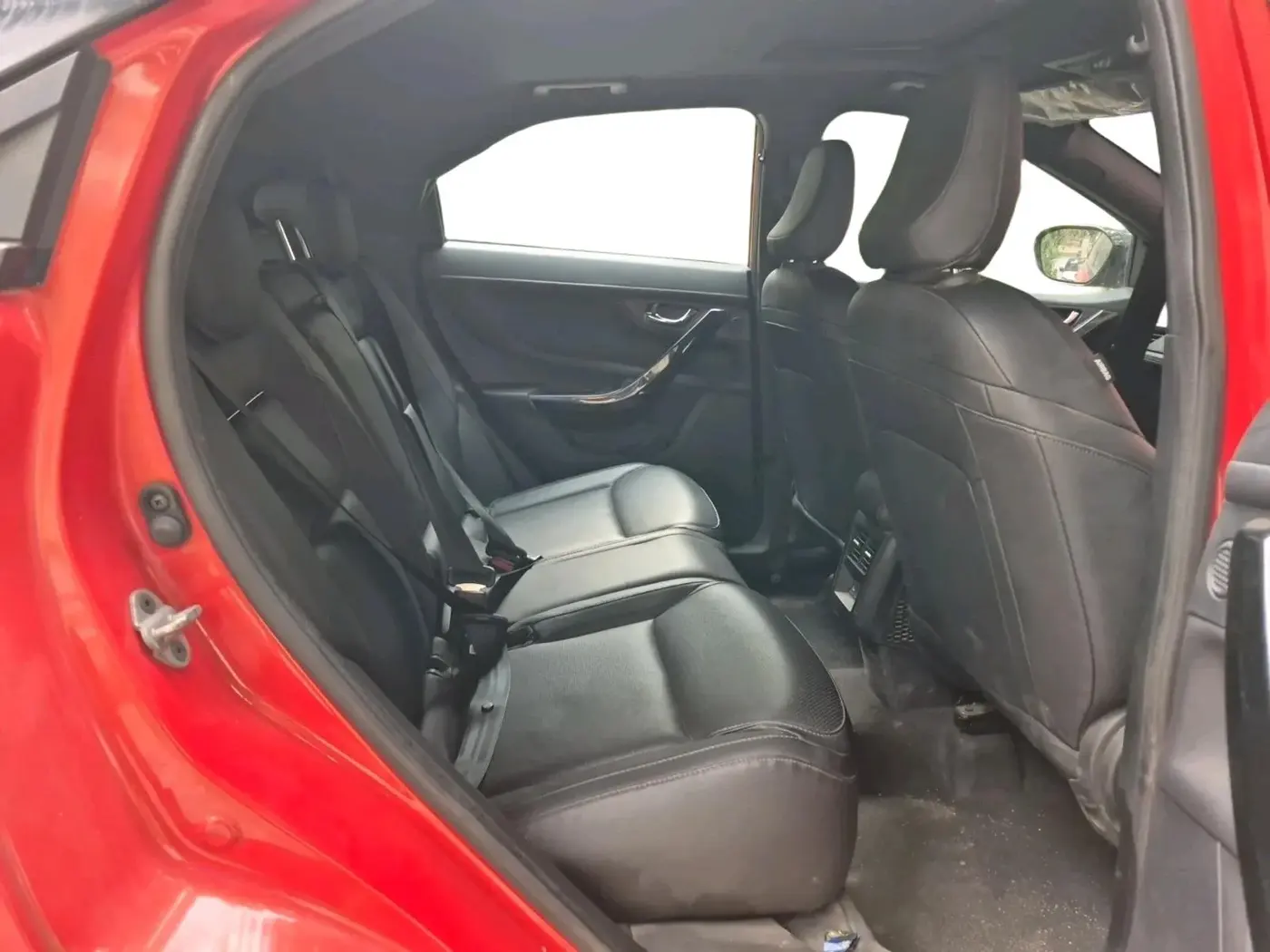 2023 Tata NEXON FEARLESS + SUNROOF DCA DUAL TONE 1.2 PETROL, Petrol, Automatic, 11,643 km, interior