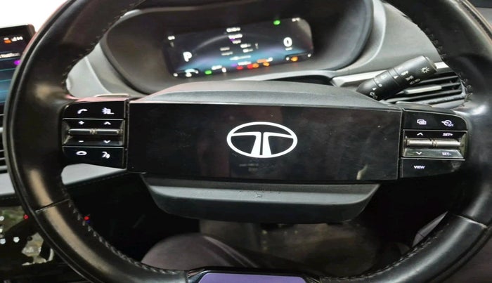 2023 Tata NEXON FEARLESS + SUNROOF DCA DUAL TONE 1.2 PETROL, Petrol, Automatic, 11,643 km, interior