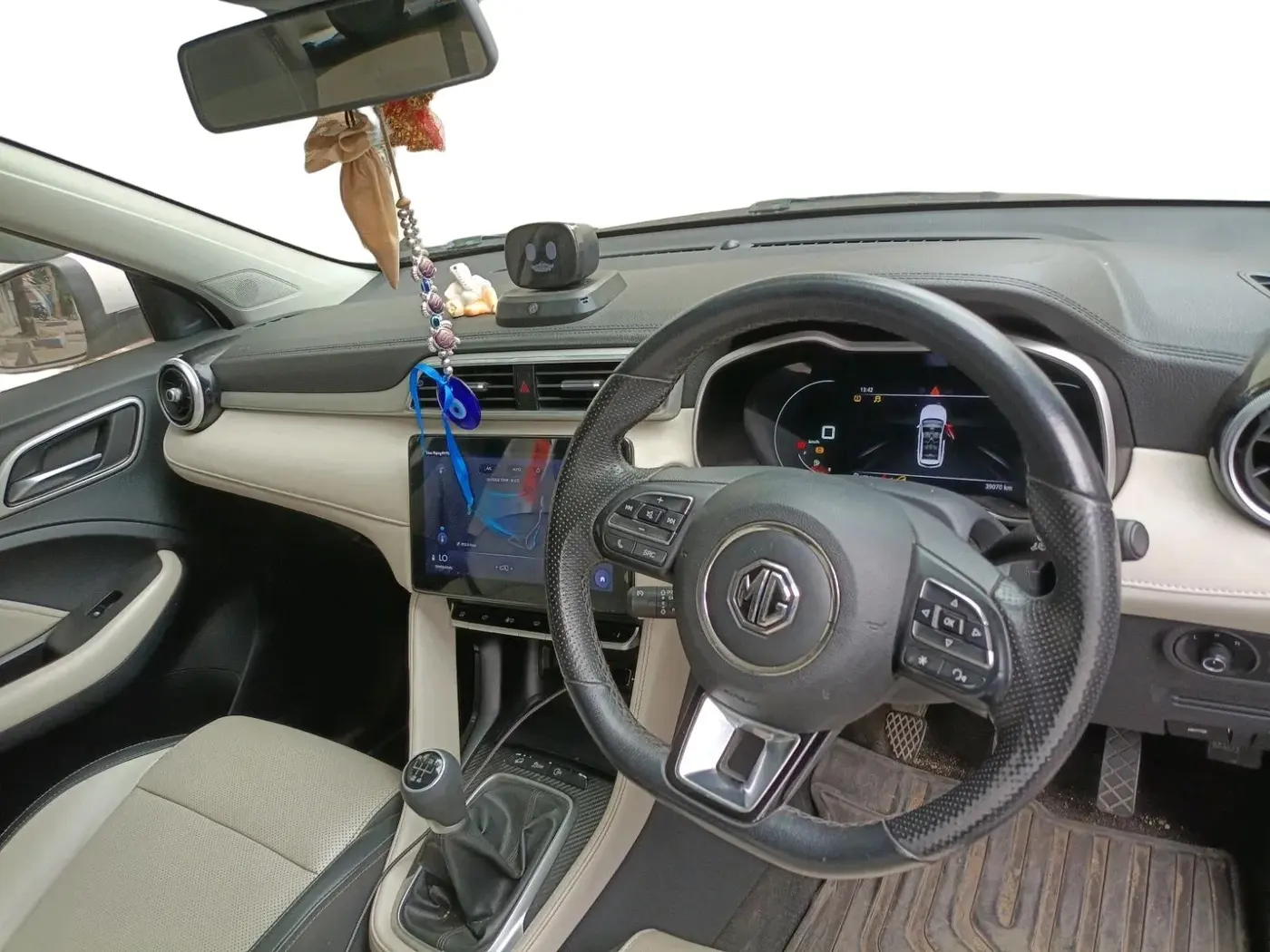 2021 MG ASTOR SHARP 1.5 MT, Petrol, Manual, 39,070 km, interior