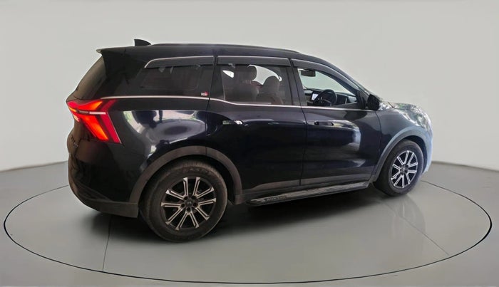 2023 Mahindra XUV700 AX 7 LUXURY D AT 7 STR, Diesel, Automatic, 68,761 km, exterior