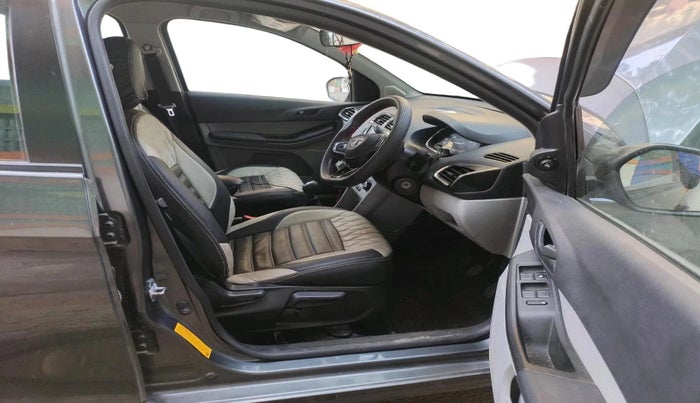 2023 Tata Tiago XT PETROL, Petrol, Manual, 18,061 km, interior
