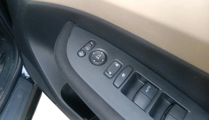 2025 Honda Amaze ZX 1.2 Petrol CVT, Petrol, Automatic, 3,896 km, interior