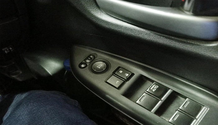 2018 Honda WR-V 1.5L I-DTEC VX MT, Diesel, Manual, 72,789 km, interior