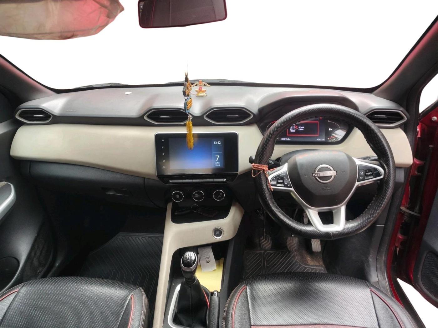 2022 Nissan MAGNITE XV TURBO, Petrol, Manual, 42,611 km, interior