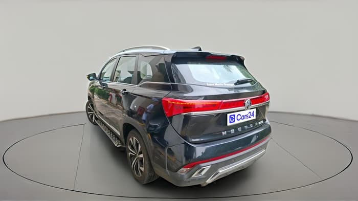 2024 MG HECTOR PLUS SHARP PRO 1.5 TURBO MT 7 STR, Petrol, Manual, 20,266 km, exterior