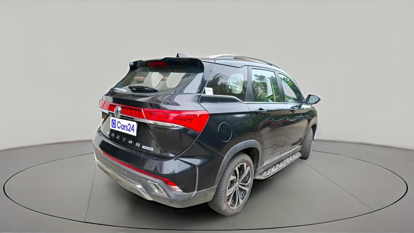 2024 MG HECTOR PLUS SHARP PRO 1.5 TURBO MT 7 STR, Petrol, Manual, 20,266 km, exterior