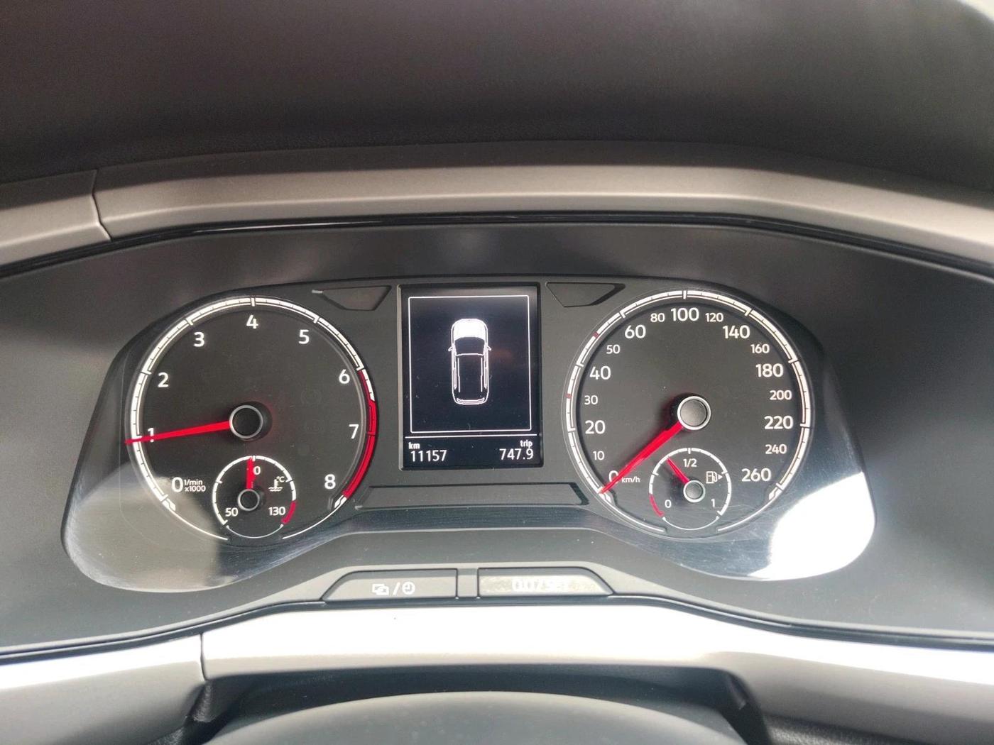 2024 Volkswagen TAIGUN HIGHLINE 1.0 TSI MT, Petrol, Manual, 11,157 km, interior