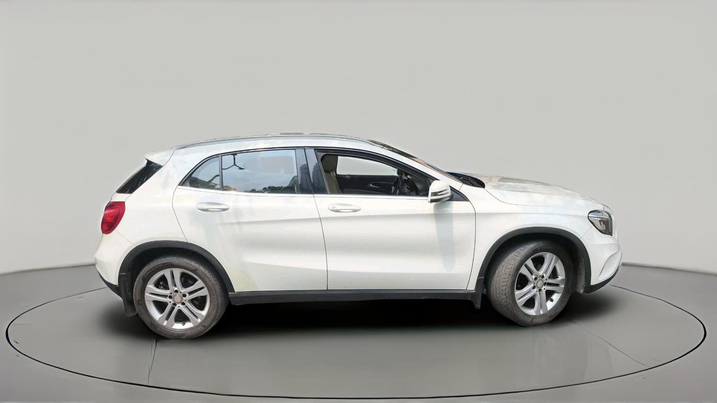 2015 Mercedes Benz GLA Class 200 CDI SPORT, Diesel, Automatic, 53,552 km, exterior