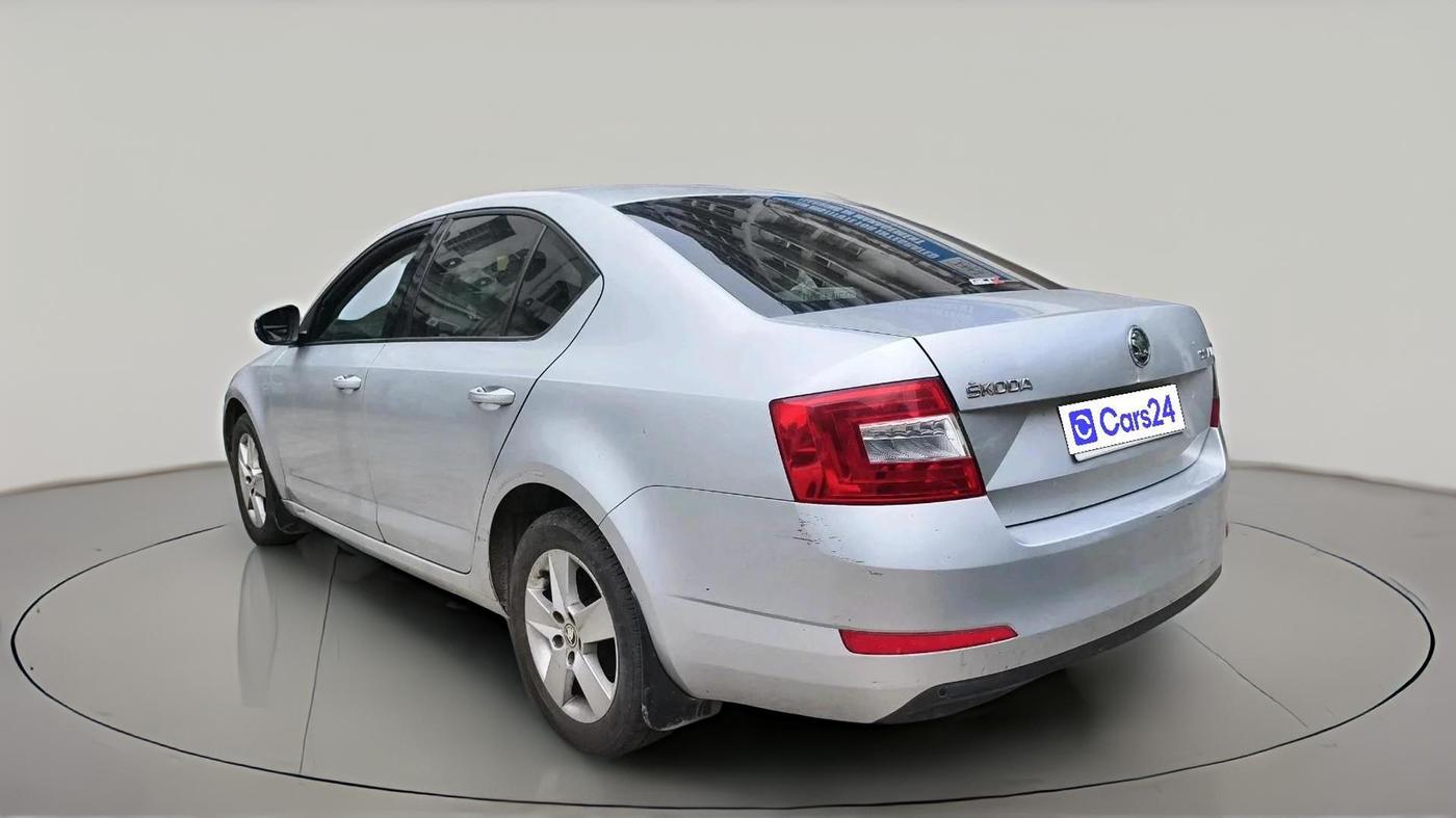 2016 Skoda Octavia 2.0 TDI CR AMBITION, Diesel, Manual, 1,24,147 km, exterior