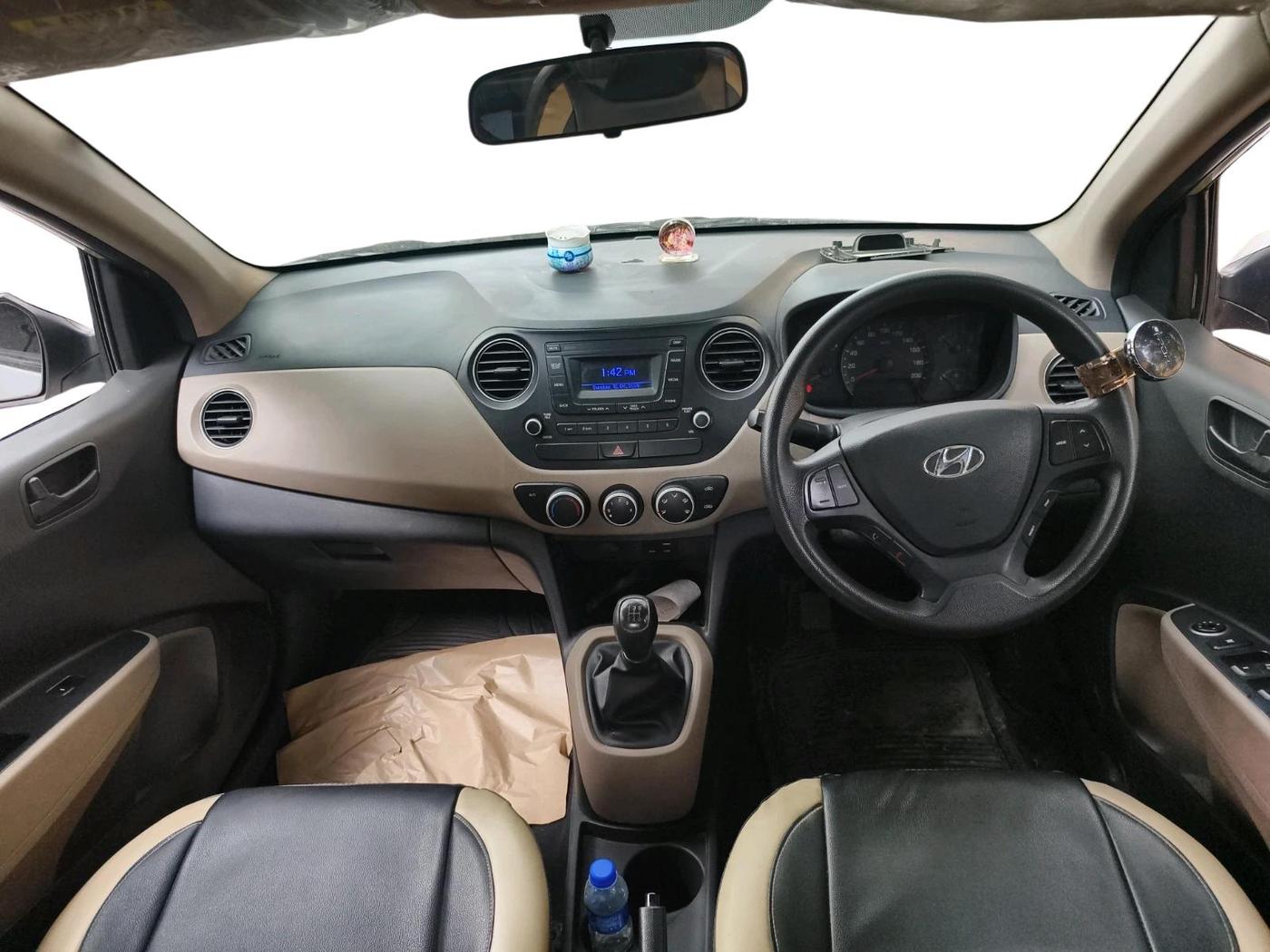 2017 Hyundai Xcent E+, Petrol, Manual, 22,800 km, interior