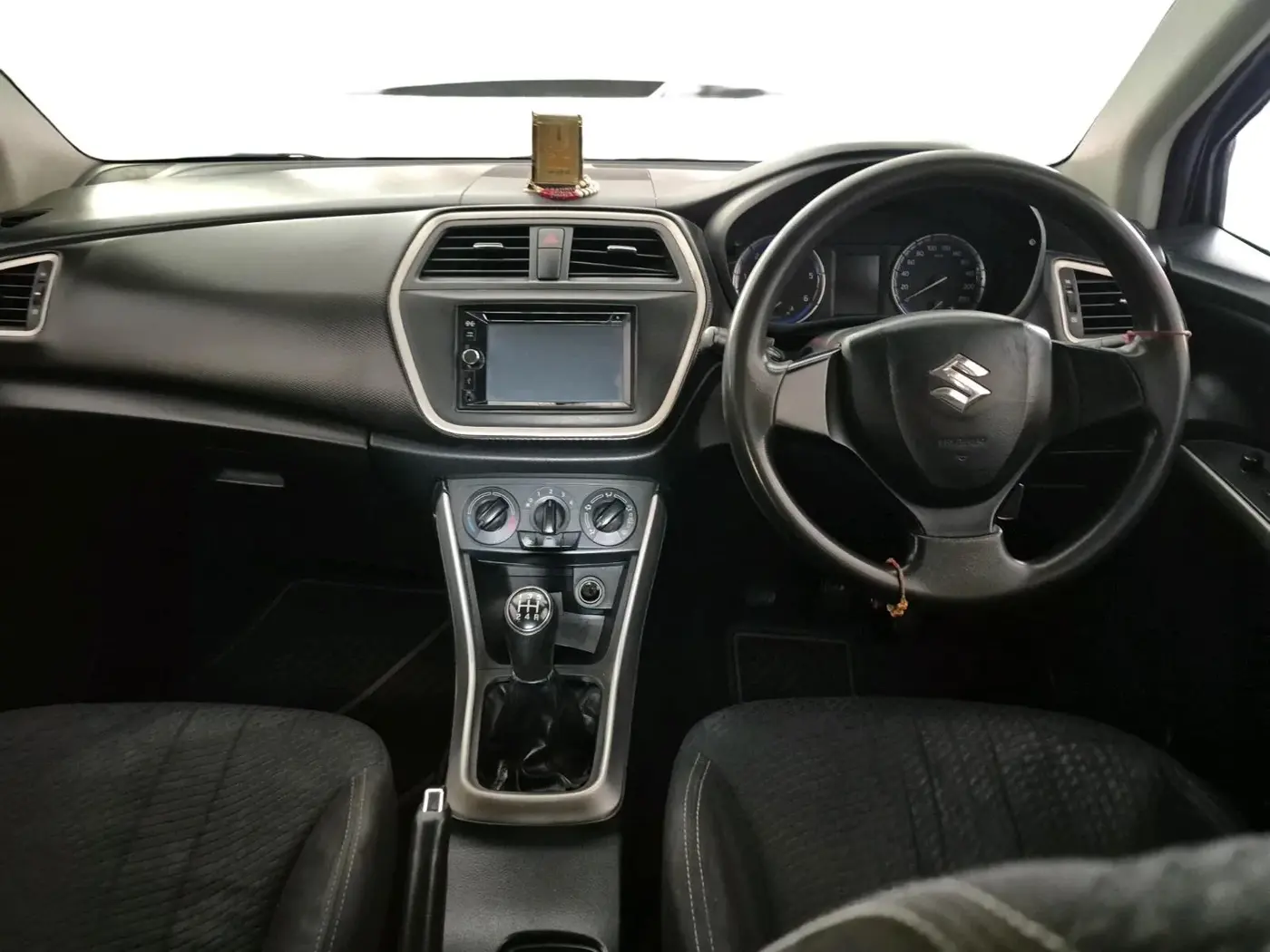 2015 Maruti S Cross SIGMA 1.3, Diesel, Manual, 1,21,260 km, interior