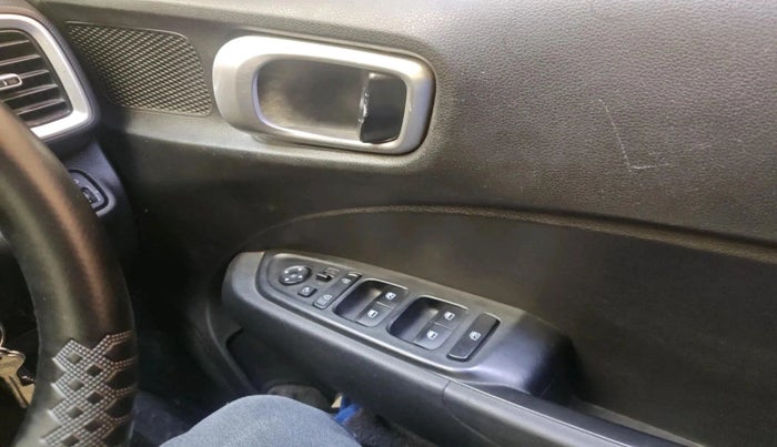 2021 Hyundai VENUE SX 1.0 TURBO, Petrol, Manual, 85,000 km, interior