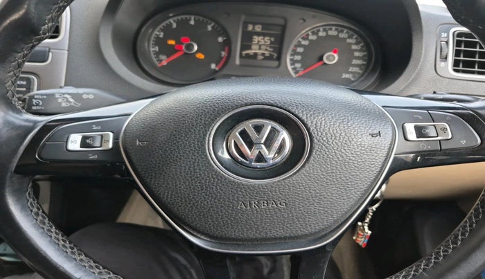 2019 Volkswagen Ameo HIGHLINE PLUS 1.0L 16 ALLOY, Petrol, Manual, 88,194 km, interior