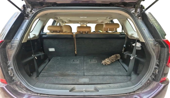 2020 Mahindra XUV500 W11, Diesel, Manual, 30,820 km, exterior